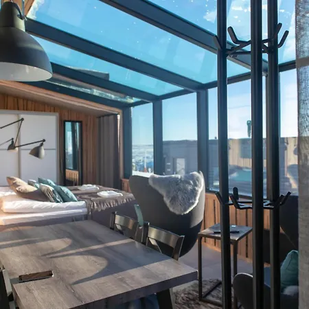 Star - Arctic Glass Cubes Hotel