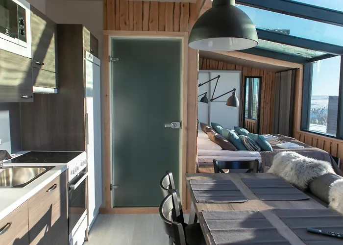 Star - Arctic Glass Cubes Hotel